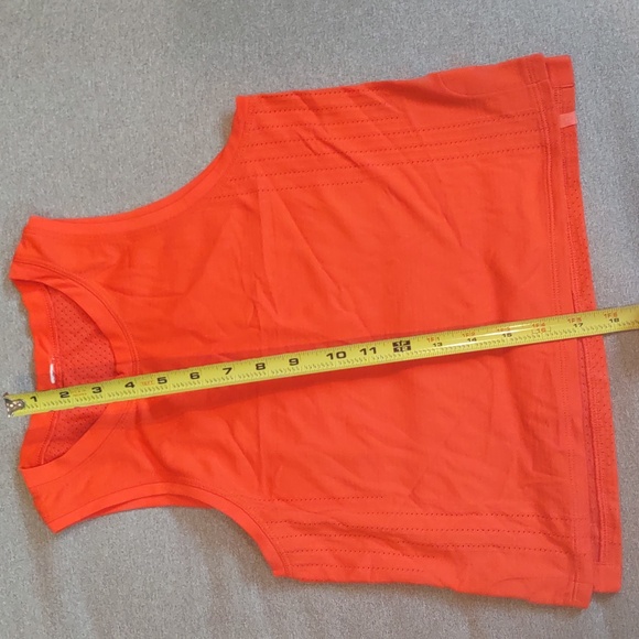 Lululemon Train to Be Tank, Autumn Red, size 4, NWOT - Picture 2 of 11